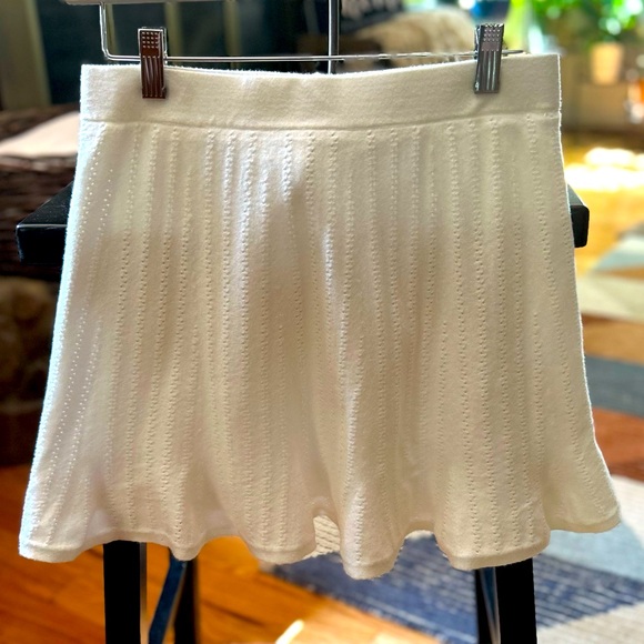 NWOT JustFab sweater mini skirt, medium, white - Picture 1 of 4
